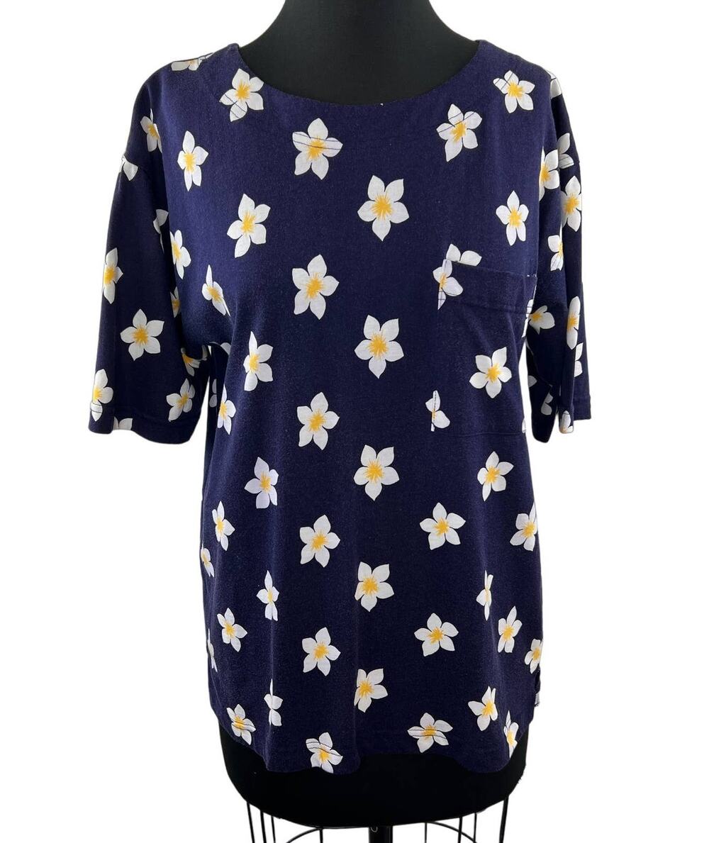 Vintage IZOD Navy Blue Floral Printed Basic Cotton Pocket Tee Shirt VTG Casual M
